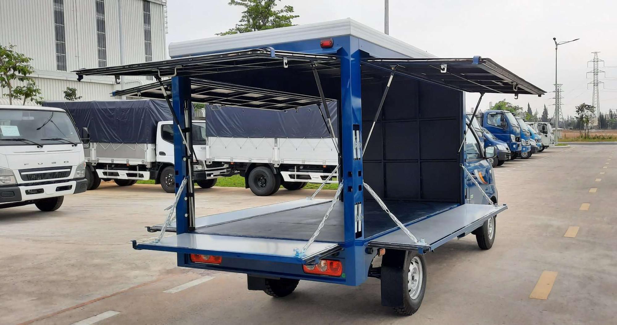 Xe Thaco towner990 bán hàng lưu động