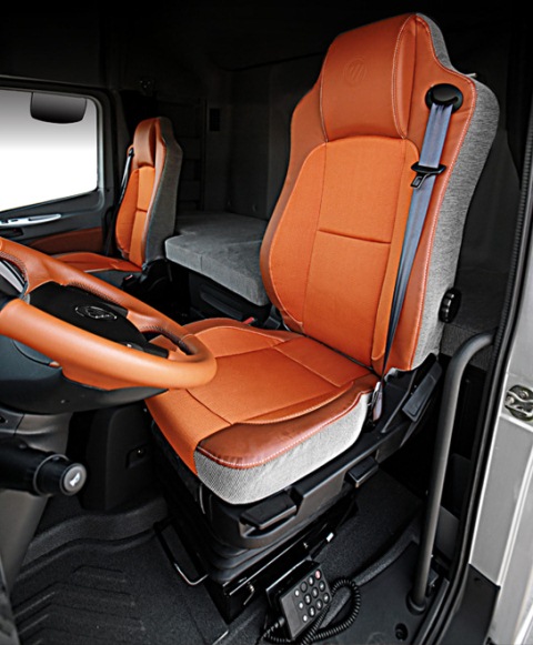 XE TẢI 4 CHÂN AUMAN C340