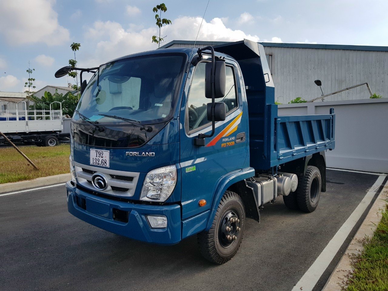 Alternative view of Xe ben 1 cầu Forland FD700B - THACO FORLAND 3,49 TẤN